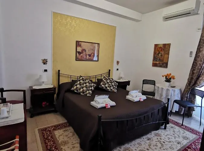 Divina 4* Roma