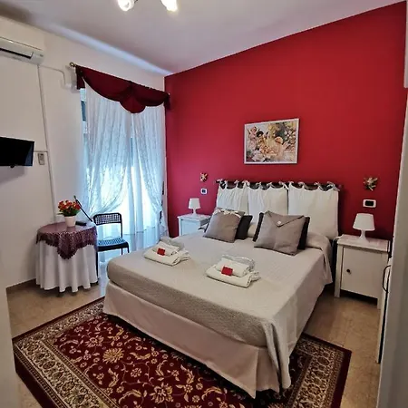 Divina Bed & Breakfast 4*