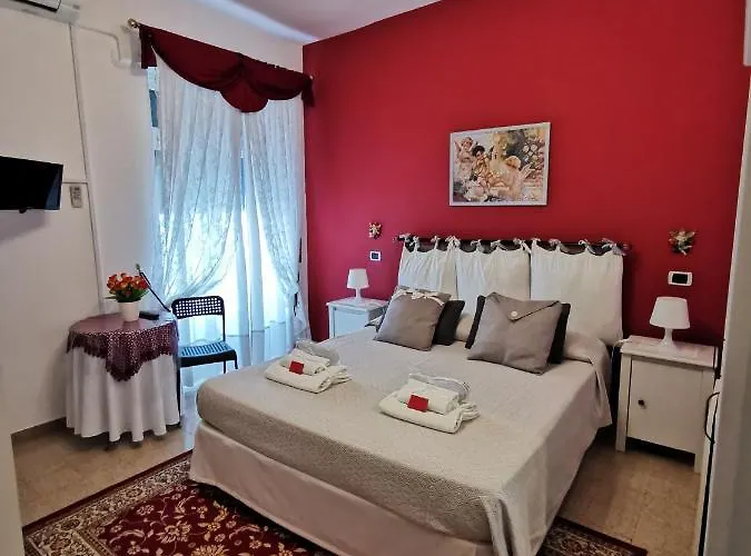 Divina فندق مبيت وإفطار 4*